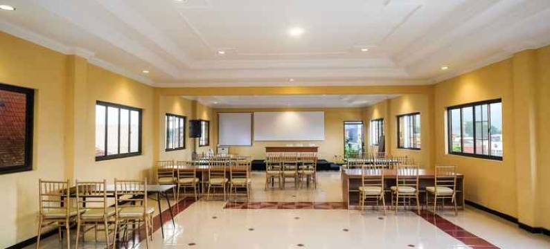 Surya Asia Hotel图片