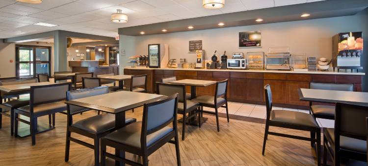 冷水溪贝斯特韦斯特优质酒店(Best Western Plus Coldwater Hotel)图片