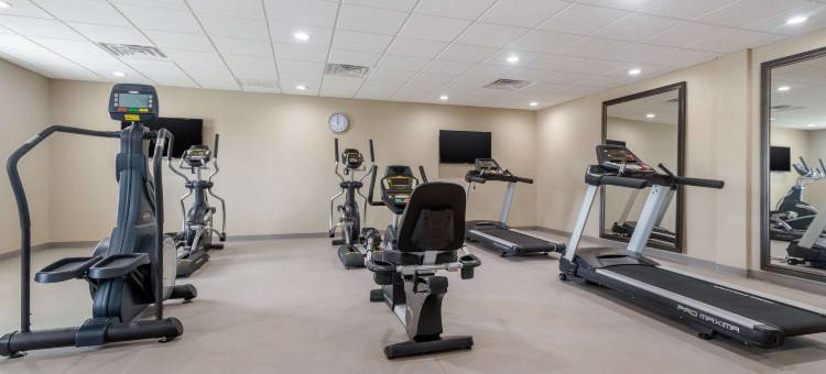 布里克顿医疗中心附近舒眠套房酒店(Sleep Inn & Suites Bricktown - Near Medical Center)图片