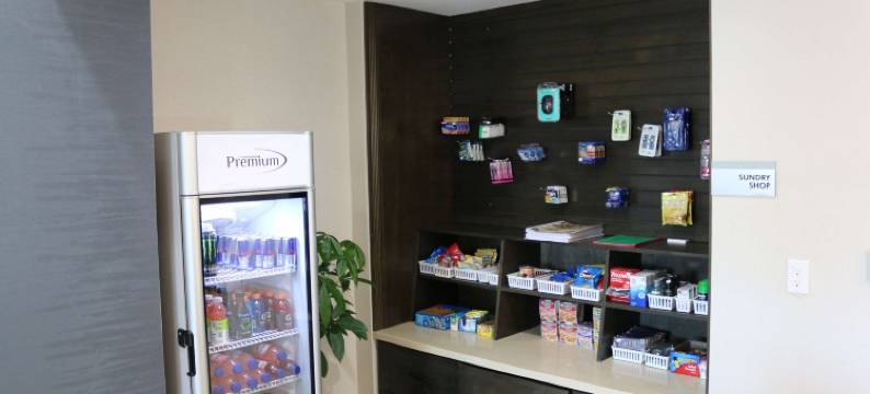 商业公园路贝斯特韦斯特优质套房酒店(Best Western Plus New Barstow Inn  Suites)图片