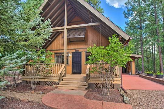 舒适的松顶山逃生:徒步,高尔夫和滑雪!(Cozy Pinetop Mountain Escape Hike, Golf and Ski!)