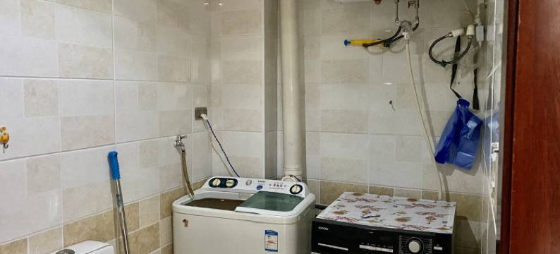 小镇家庭公寓(商业街1号分店)图片