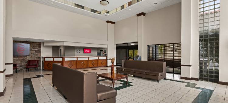 纽南红顶套房酒店(Red Roof Inn & Suites Newnan)图片