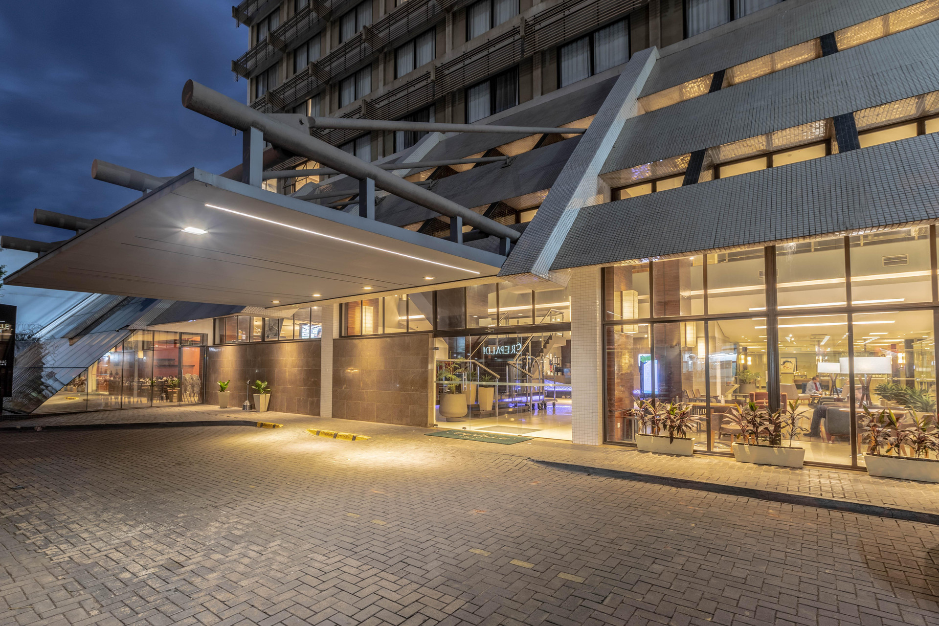 Hotel Deville Prime CuiabáOver view