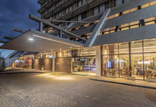 Hotel Deville Prime CuiabáHotel Overview