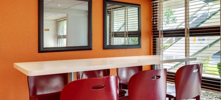 普瑞米尔贝图姆杜奇耶尔贝图姆经典酒店(Premiere Classe Bethune - FOUQUIÈRES les BÉTHUNE)图片