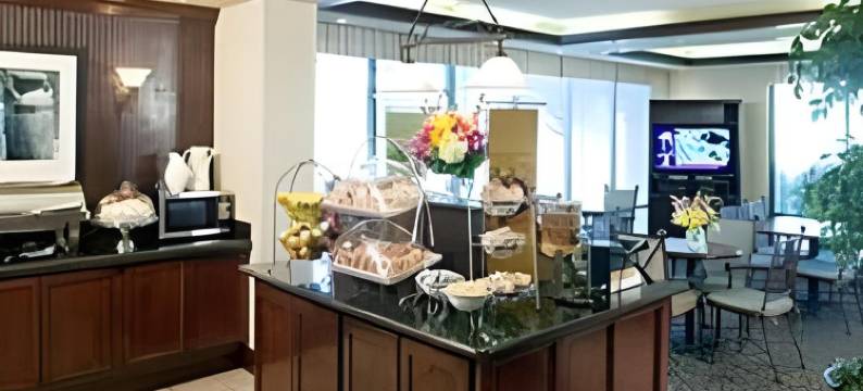 欢朋酒店-巴吞鲁日-I-10及学院路(Hampton Inn by Hilton Baton Rouge-I-10 & College Dr.)图片