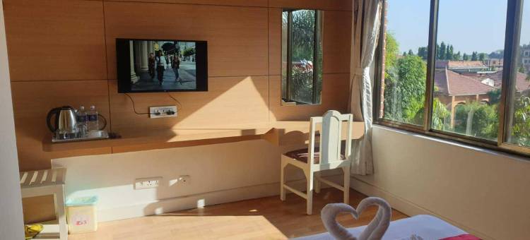阿南达酒店(Hotel Ananda Inn)图片
