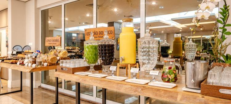 韦博迪威诺联合国蓝树高级酒店(Blue Tree Premium Verbo Divino - Nações Unidas)图片