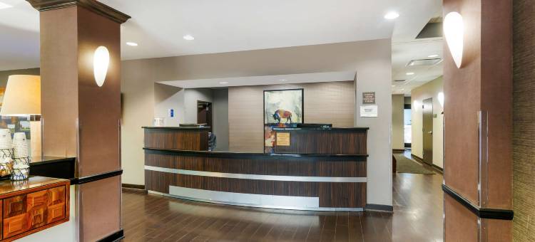 奥拉西贝斯特韦斯特优质套房酒店(Best Western Plus Olathe Hotel)图片