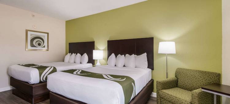 昆西 - 市中心凯艺套房酒店(Quality Inn & Suites Quincy - Downtown)图片