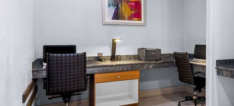 伯尼贝斯特韦斯特套房酒店(Best Western Boerne Inn  Suites)图片