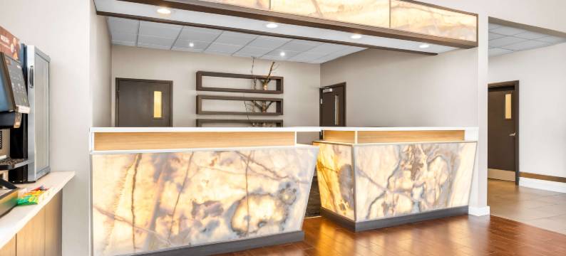 公园大道贝斯特韦斯特优质旅馆(Best Western Plus Parkway Inn)图片