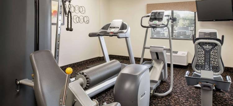 格伦伍德温德姆呗盟酒店(Baymont by Wyndham Glenwood)图片