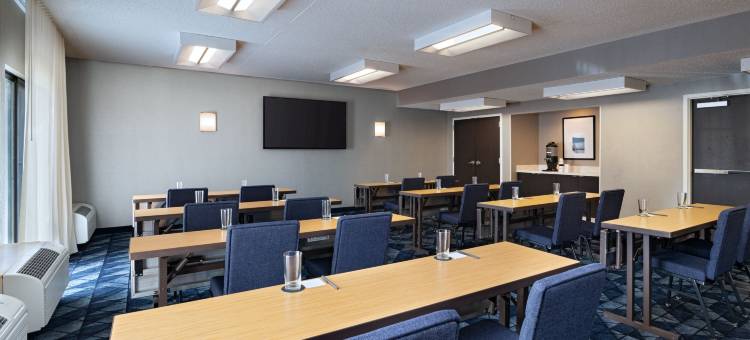 达拉斯理查森春谷万怡酒店(Courtyard Dallas Richardson at Spring Valley)图片