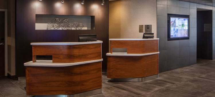 弗洛伦斯辛辛那提机场南万怡酒店(Courtyard Cincinnati Airport South/Florence)图片