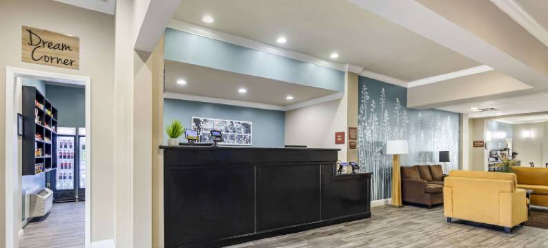 亨茨维尔美国太空及火箭中心-近舒眠套房酒店(Sleep Inn & Suites Huntsville Near US Space & Rocket Center)图片