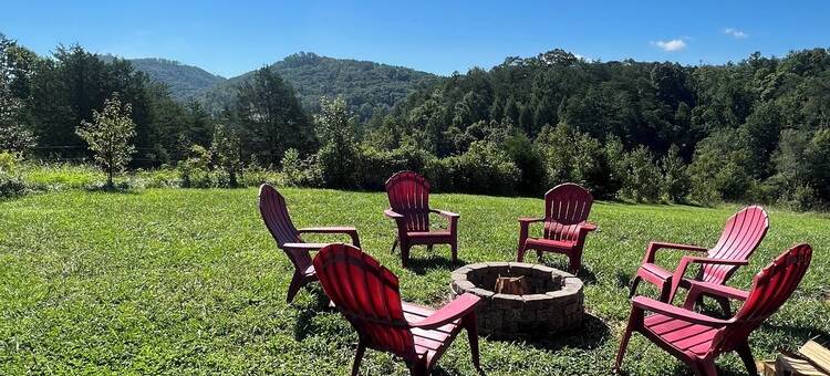 Two Cabins!  Sleeps 24, Themed Bunk Rooms for the Kids, Hot Tubs, Mountain Views图片