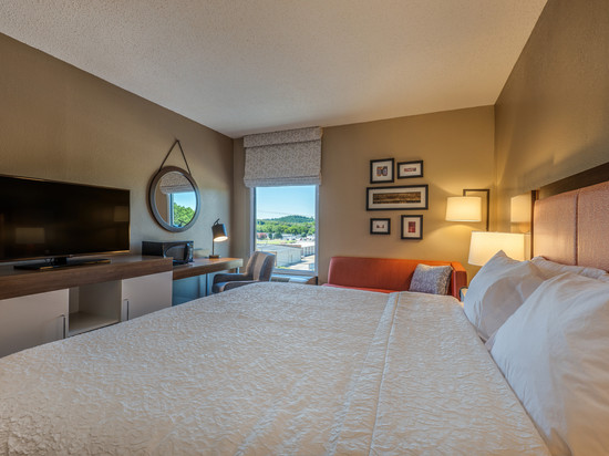 希尔顿欢朋酒店-威尔克斯伯勒