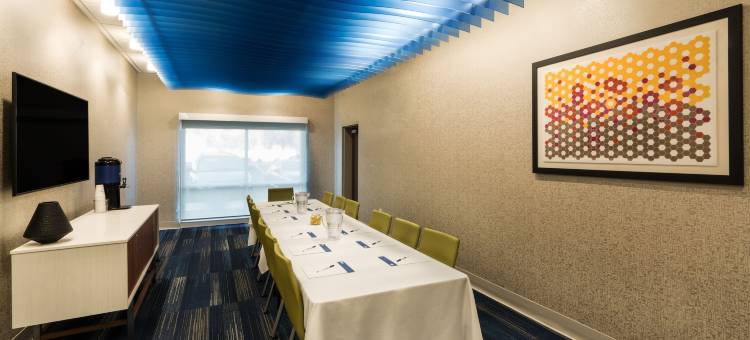 哈瓦苏湖城伦敦桥智选假日套房酒店(Holiday Inn Express & Suites Lake Havasu - London Bridge)图片