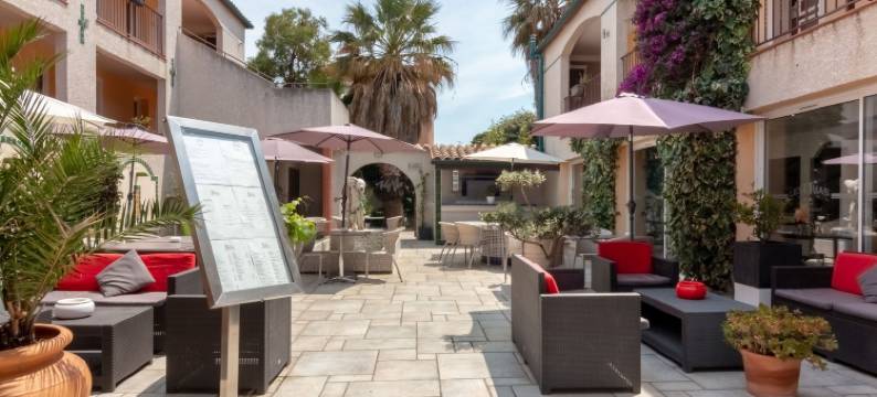 马斯 II 餐厅之家酒店(Logis Hôtel les II Mas - Perpignan Sud)图片