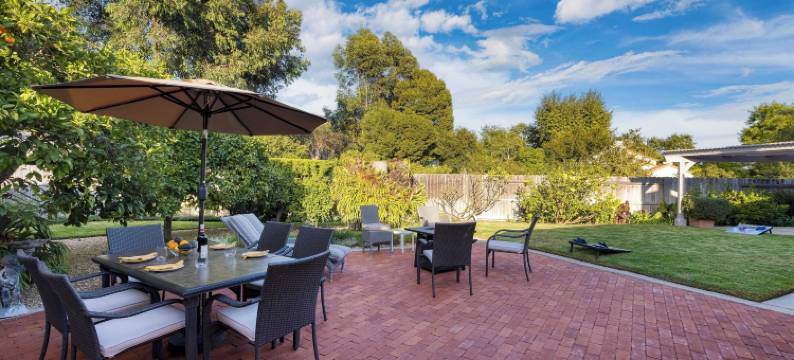 Avantstay 东谷庄园，距海滩几分钟(East Valley Manor by Avantstay Minutes to the Beach)图片