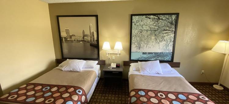 克林顿港速8酒店(Super 8 by Wyndham Port Clinton)图片