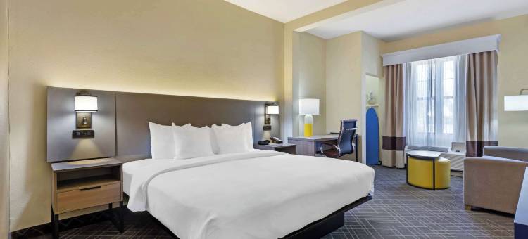 哈尼斯商场舒适套房酒店(Comfort Suites Hanes Mall)图片