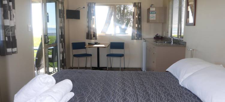 波哈拉海滩TOP10假日公园(Pohara Beach Top 10 Holiday Park)图片