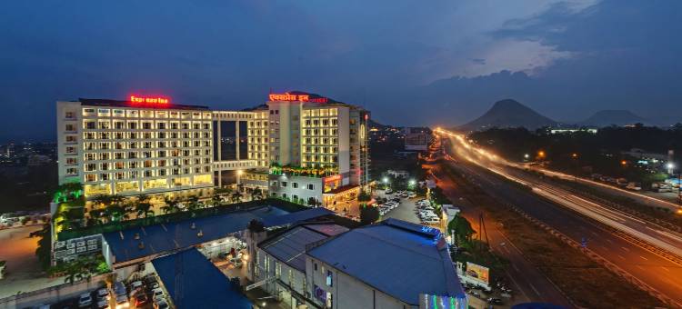 快捷商务豪华酒店(Express Inn the Business Luxury Hotel)图片