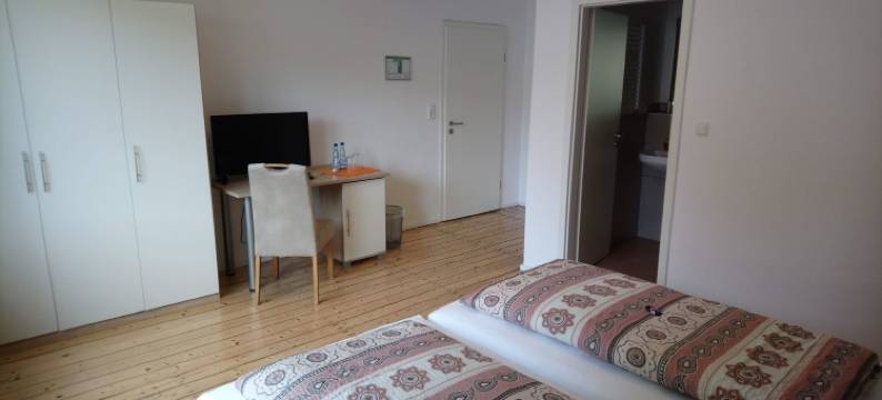 拉布郎池住宿加早餐旅馆(Gästehaus Laßbruch)图片