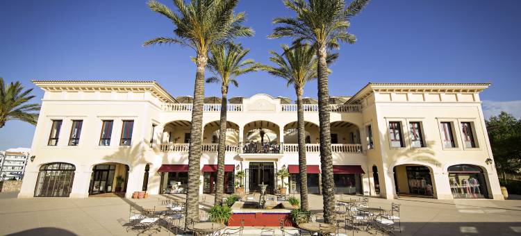 Robinson Cala Serena图片