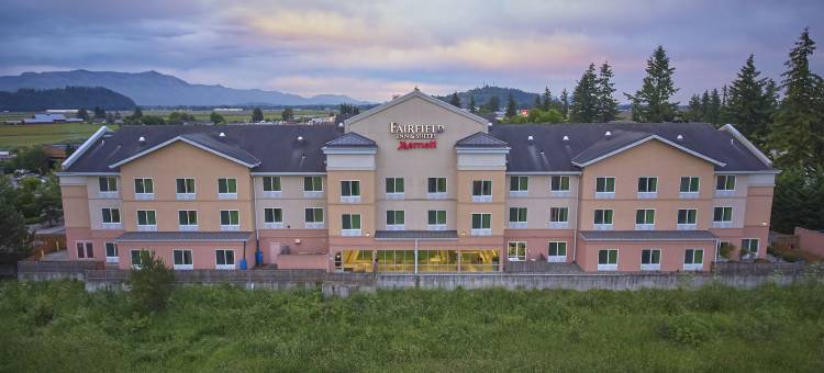 万枫旅馆及套房伯灵顿酒店(Fairfield Inn & Suites Burlington)图片