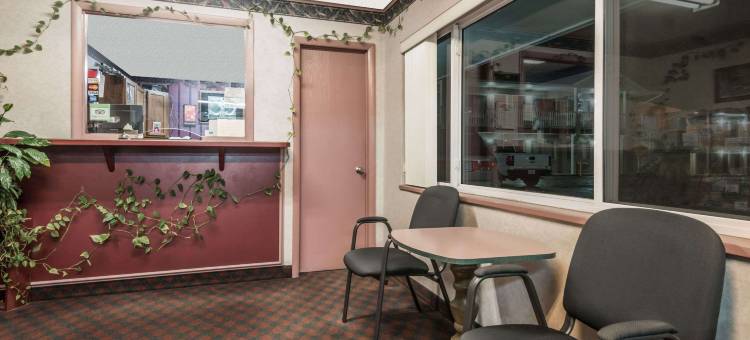 渥太华骑士酒店(Knights Inn Ottawa)图片