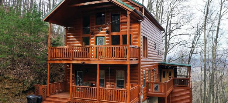 带热水浴缸、桑拿和台球桌的美丽小屋(Kuntree Cabin by Beyond Expectations W Hot Tub)图片