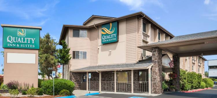 锡尔弗代尔班戈 - 基波特凯艺套房酒店(Quality Inn & Suites Silverdale Bangor-Keyport)图片