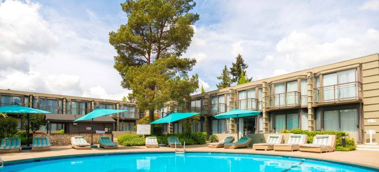 桑德曼特色温哥华机场度假酒店(Sandman Signature Vancouver Airport Hotel & Resort)图片