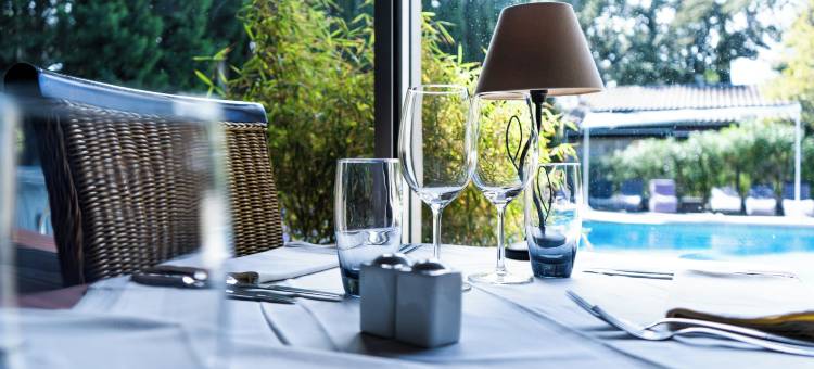 勒斯赛德雷斯(Logis Hôtel - Restaurant Résidence les Cèdres)图片