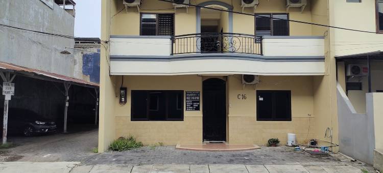 O酒店C16西瓦兰克托清真(Hotel O C16 Siwalankerto Syariah)图片