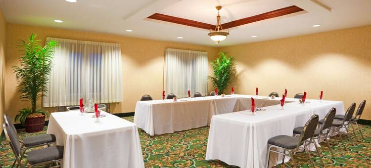 智选假日套房酒店勒诺城(诺克斯维尔区)(Holiday Inn Express & Suites Lenoir City (Knoxville Area))图片