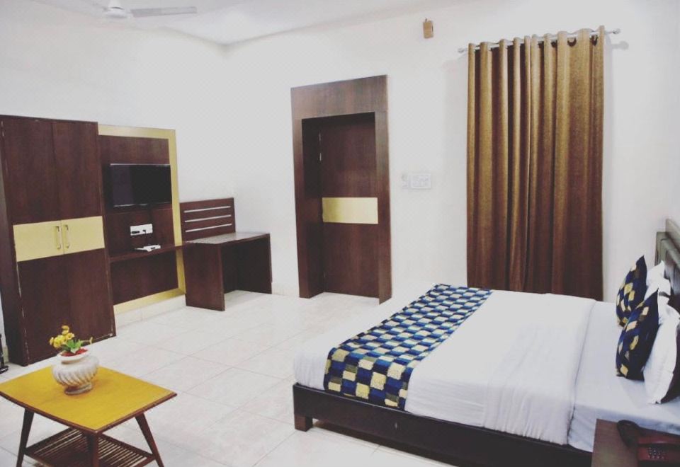 Hotel Navrang Hotel Overview