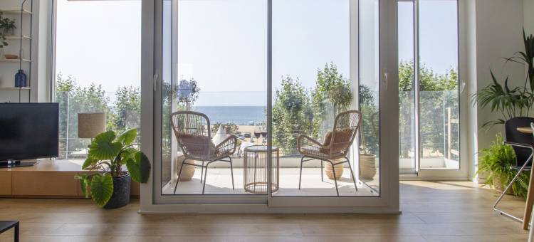 Seafront Apartment in Calella with Beach Access图片