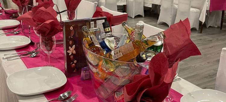 白玫瑰酒店及餐厅(White Rose Hotel and Restaurant)图片