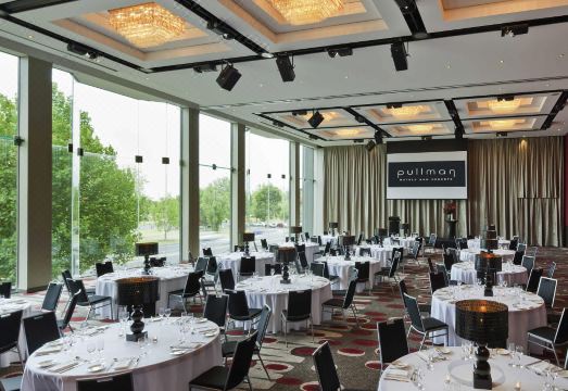 Pullman Melbourne Albert Park Hotel Overview