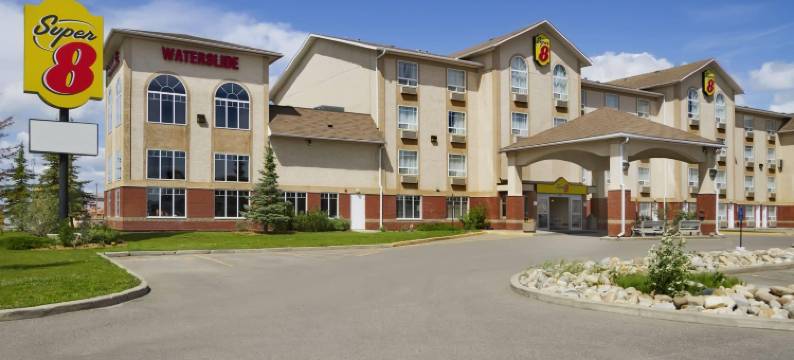 圣约翰堡速8酒店(Super 8 by Wyndham Fort St. John BC)图片