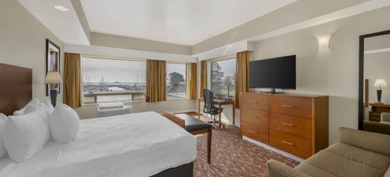 诺斯伍兹贝斯特韦斯特优质酒店(Best Western Plus Northwoods Inn)图片