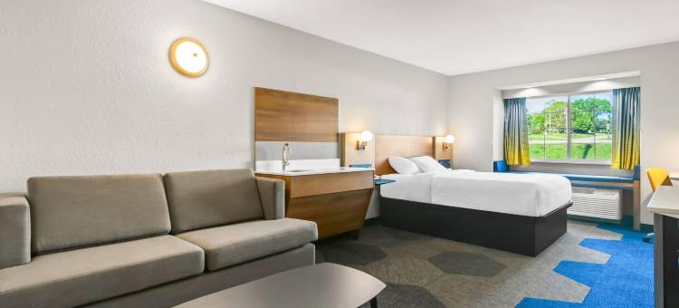 温德姆·乔普林麦客达套房酒店(Microtel Inn & Suites by Wyndham Joplin)图片