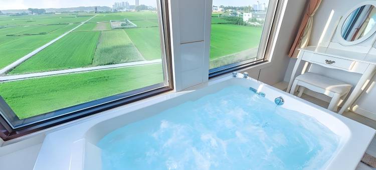 艾莉丝游泳池别墅旅馆(Gangneung Iris Poolvilla and Spa Pension Pet Friendly)图片