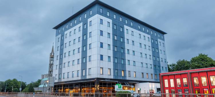 Holiday Inn 斯蒂文尼奇(Holiday Inn STEVENAGE by IHG)图片