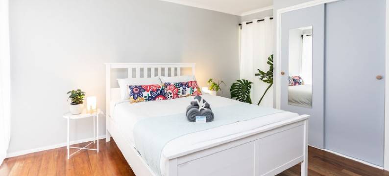 The Cedar House 3 Bedroom WI FI Nature.图片